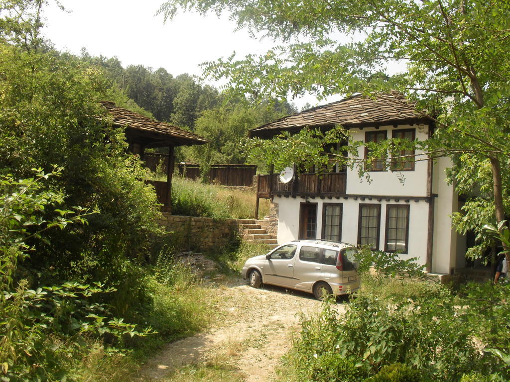 Къща Балканец Balkanets (Lovech) Buitenkant foto
