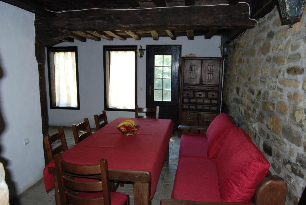 Къща Балканец Balkanets (Lovech) Buitenkant foto