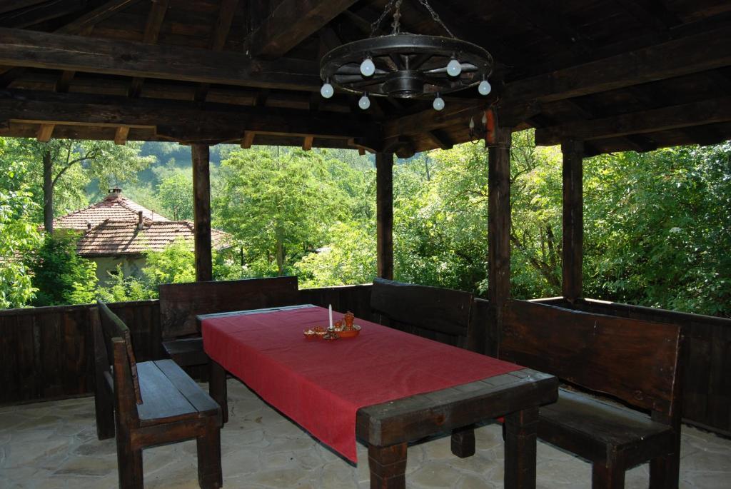 Къща Балканец Balkanets (Lovech) Buitenkant foto