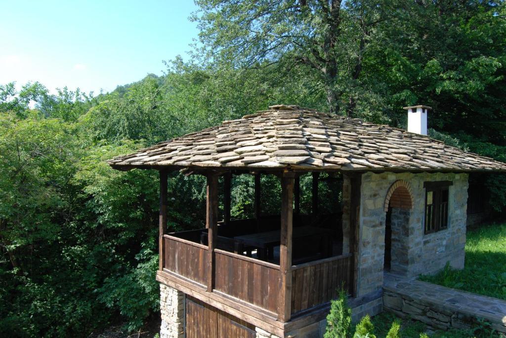 Къща Балканец Balkanets (Lovech) Buitenkant foto