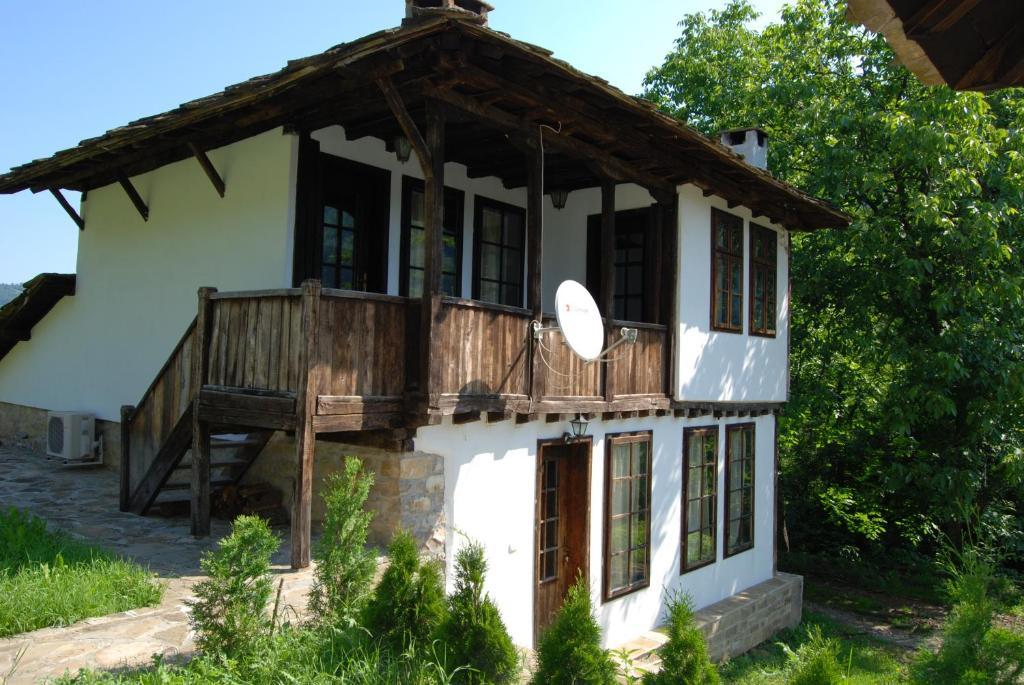 Къща Балканец Balkanets (Lovech) Buitenkant foto