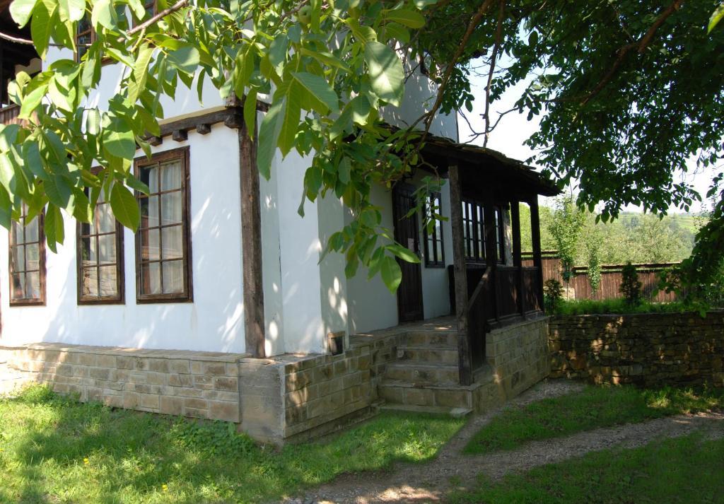 Къща Балканец Balkanets (Lovech) Buitenkant foto